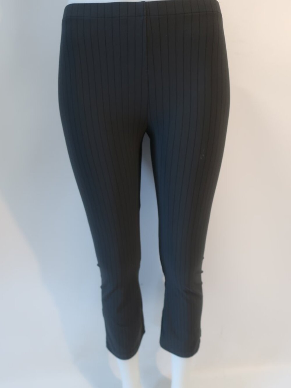 Womens Elaine Kim Grey Black (Item- 133) Pinstripe ankle Cropped Pant P US/XS